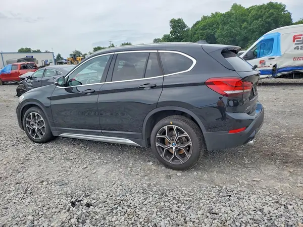 WBXJG7C06M5T42455 2021 BMW X1 - Image 2