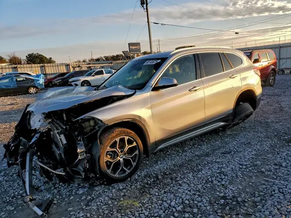 WBXJG7C06M5T57991 2021 BMW X1 - Image 1