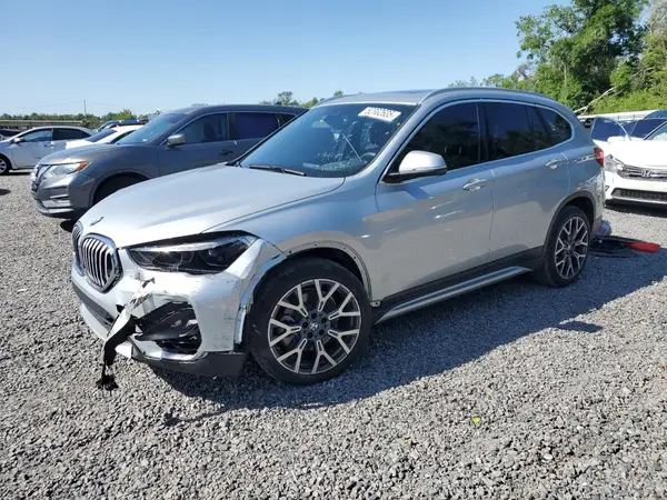 WBXJG7C06M5U15436 2021 BMW X1 - Image 1