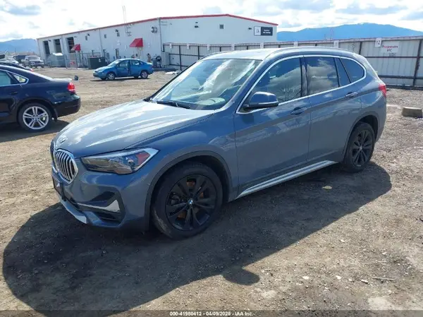 WBXJG7C07L5P27814 2020 BMW X1 - Image 2