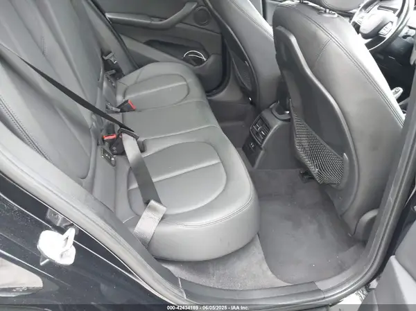 WBXJG7C07L5R65100 2020 BMW X1 - Image 8