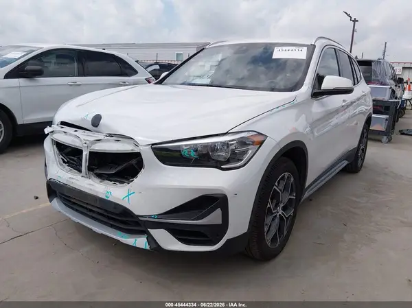 WBXJG7C07M3M65581 2021 BMW X1 - Image 2