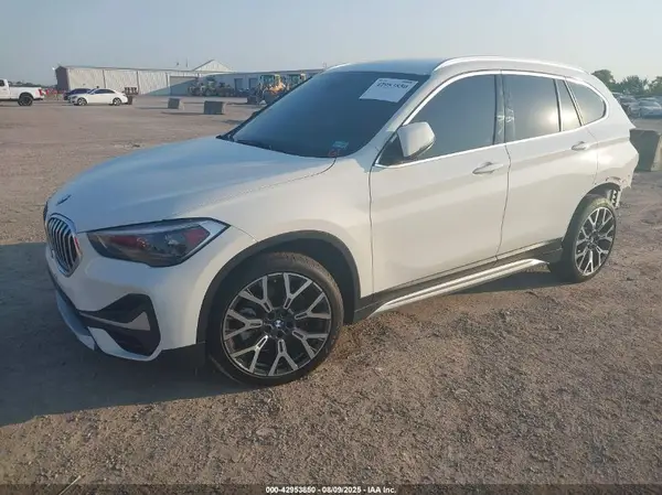 WBXJG7C07M5S34491 2021 BMW X1 - Image 2