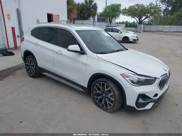 WBXJG7C07M5T42450 2021 BMW X1 - Image 1