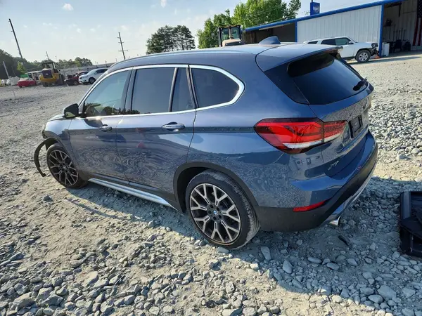 WBXJG7C07M5U22816 2021 BMW X1 - Image 2