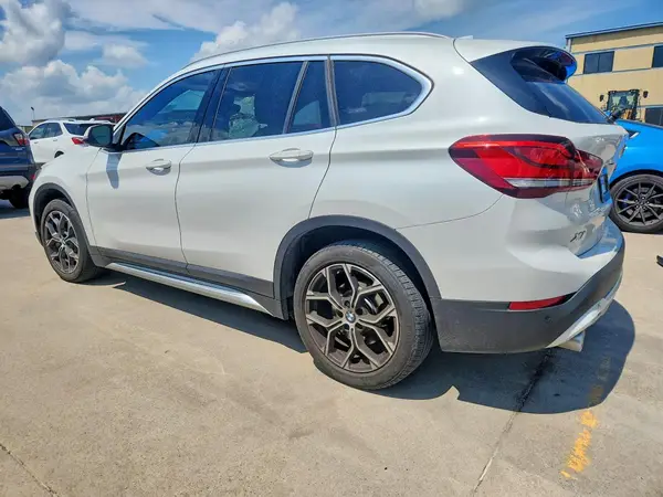 WBXJG7C07M5U25599 2021 BMW X1 - Image 2