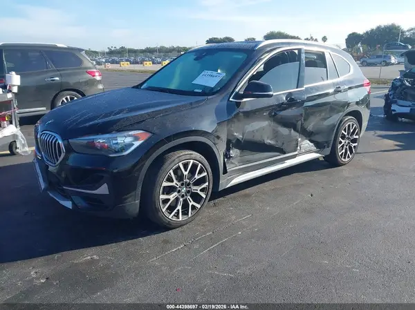 WBXJG7C08M3M66948 2021 BMW X1 - Image 2