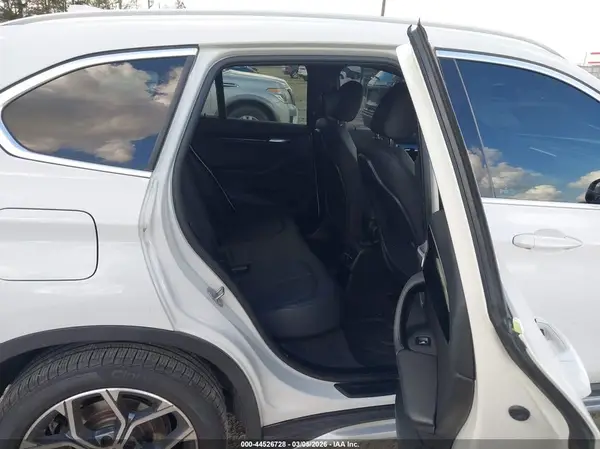 WBXJG7C08M5S27839 2021 BMW X1 - Image 8