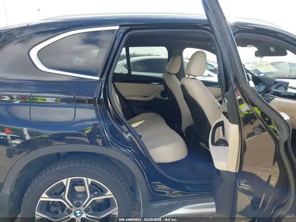 WBXJG7C08M5S60887 2021 BMW X1 - Image 8
