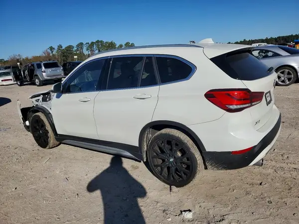 WBXJG7C08M5S76250 2021 BMW X1 - Image 2