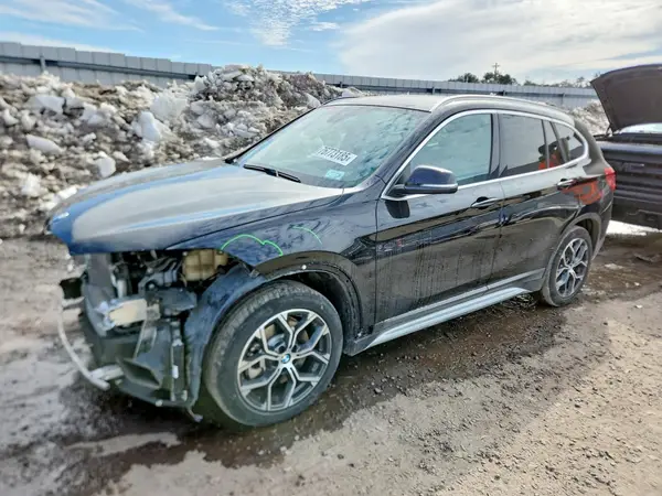WBXJG7C08M5T51187 2021 BMW X1 - Image 1
