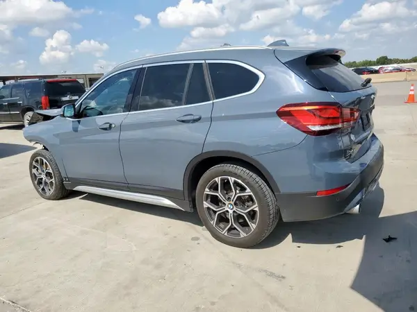 WBXJG7C08M5T66224 2021 BMW X1 - Image 2