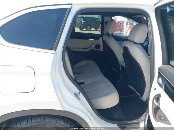 WBXJG7C08M5T94735 2021 BMW X1 - Image 8