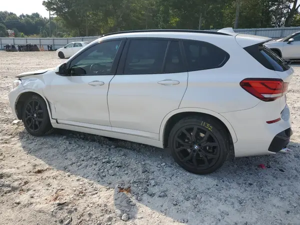 WBXJG7C08M5U41584 2021 BMW X1 - Image 2