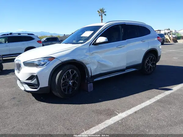 WBXJG7C09L3L86587 2020 BMW X1 - Image 2