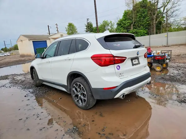 WBXJG7C09L5R47195 2020 BMW X1 - Image 2