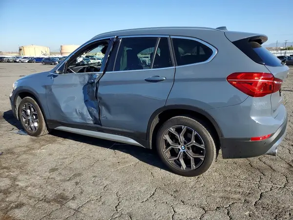 WBXJG7C09M3M74329 2021 BMW X1 - Image 2