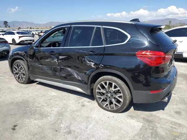 WBXJG7C09M5S26960 2021 BMW X1 - Image 2