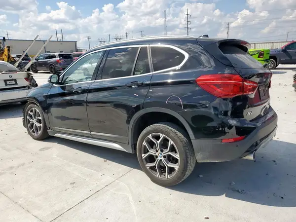WBXJG7C09M5S35268 2021 BMW X1 - Image 2