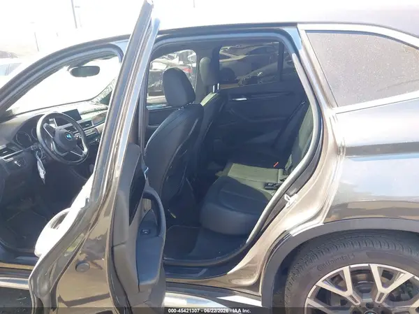 WBXJG7C09M5S53575 2021 BMW X1 - Image 8