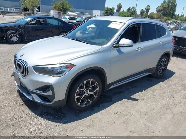 WBXJG7C09M5S82073 2021 BMW X1 - Image 2
