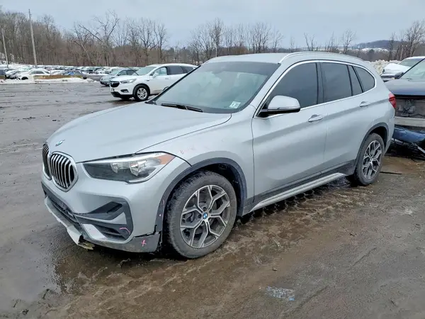 WBXJG7C09M5T30073 2021 BMW X1 - Image 1