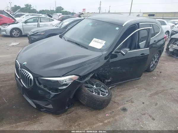 WBXJG7C09M5T92587 2021 BMW X1 - Image 2