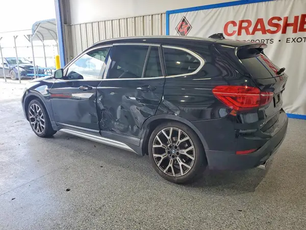 WBXJG7C09M5U42324 2021 BMW X1 - Image 2