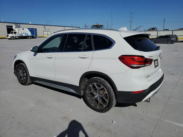 WBXJG7C0XM5S46621 2021 BMW X1 - Image 2