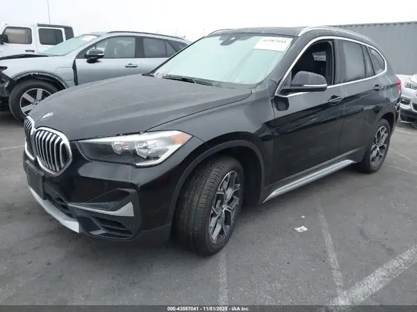 WBXJG7C0XM5T17574 2021 BMW X1 - Image 2