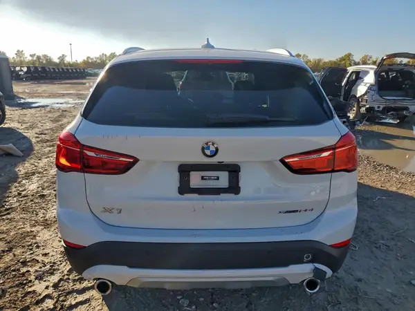 2021 BMW X1 auction photo 6