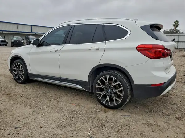 WBXJG7C0XN5U66259 2022 BMW X1 - Image 2