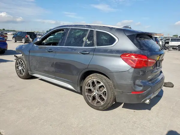 WBXJG7C0XN5V27187 2022 BMW X1 - Image 2