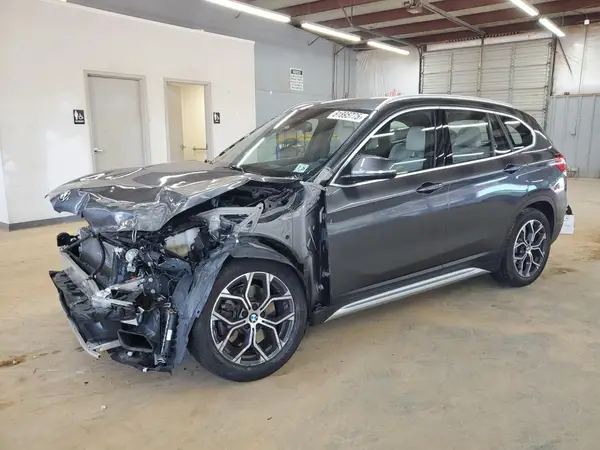 WBXJG9C00M5S35249 2021 BMW X1 - Image 1