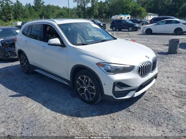 WBXJG9C00M5S45019 2021 BMW X1 - Image 1