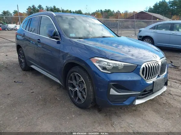 WBXJG9C00M5T62583 2021 BMW X1 - Image 1