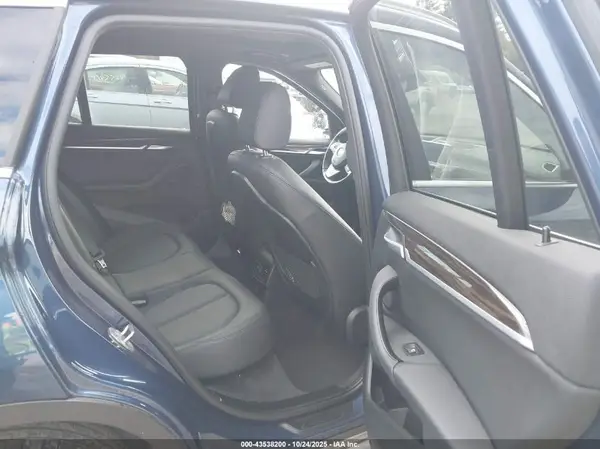 WBXJG9C00M5T62583 2021 BMW X1 - Image 8