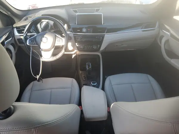 WBXJG9C00M5T75687 2021 BMW X1 - Image 8