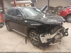 WBXJG9C00M5T76421 2021 BMW X1