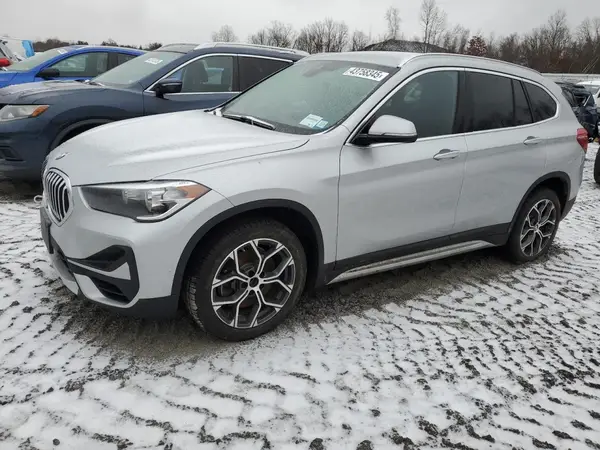WBXJG9C00M5T92098 2021 BMW X1 - Image 1