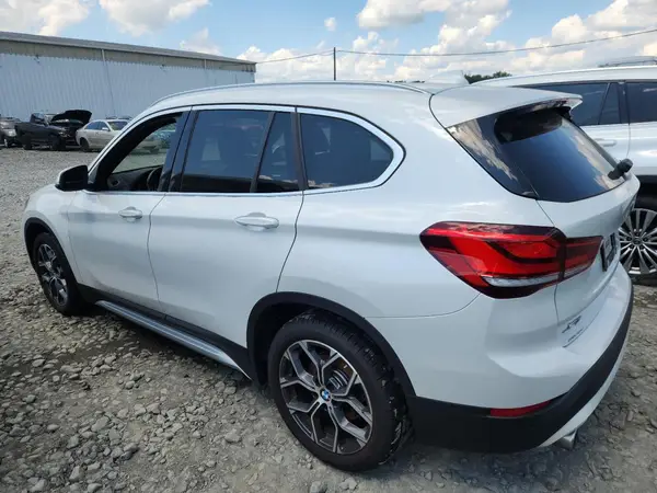WBXJG9C00M5U41624 2021 BMW X1 - Image 2