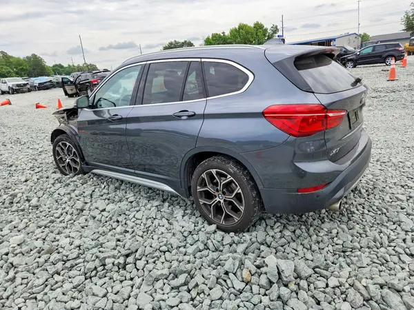 WBXJG9C00N5V07686 2022 BMW X1 - Image 2