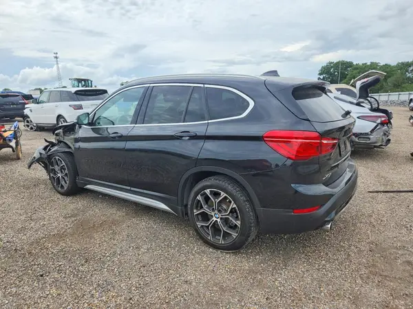 WBXJG9C00N5V51770 2022 BMW X1 - Image 2