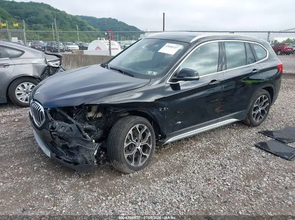 WBXJG9C01M5S35194 2021 BMW X1 - Image 2