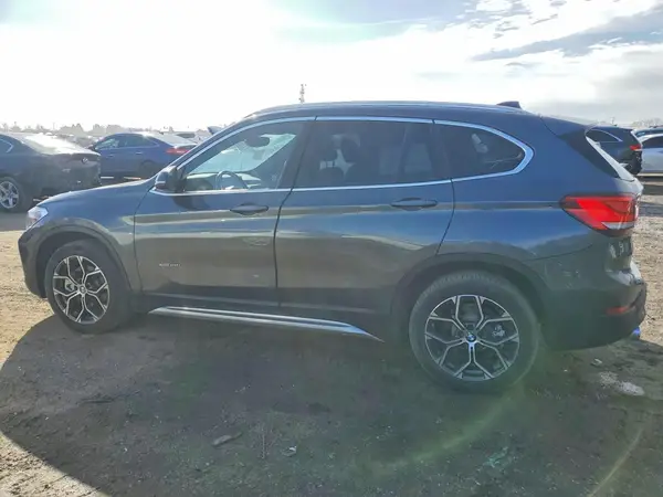 WBXJG9C01M5T06698 2021 BMW X1 - Image 2