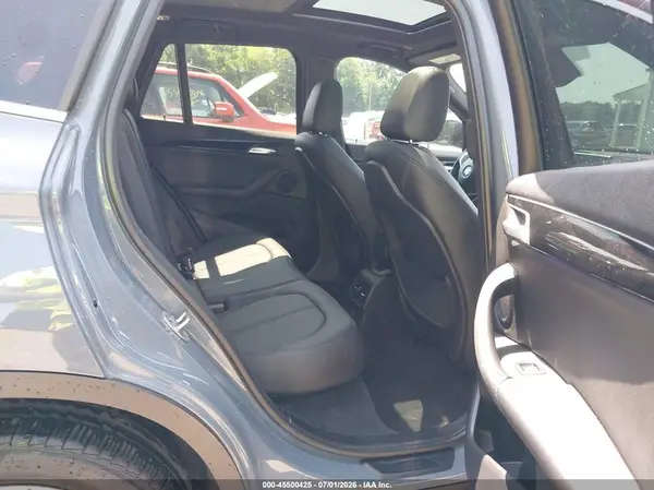 WBXJG9C01M5T62270 2021 BMW X1 - Image 8