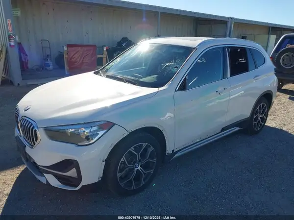 WBXJG9C02L5R66909 2020 BMW X1 - Image 2