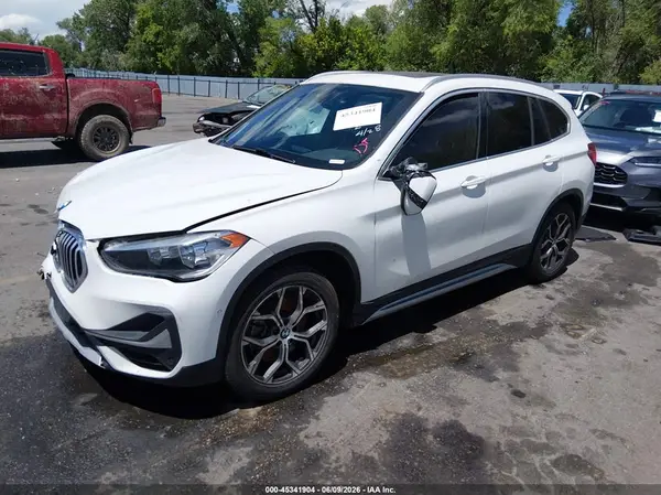 WBXJG9C02M5S25466 2021 BMW X1 - Image 2