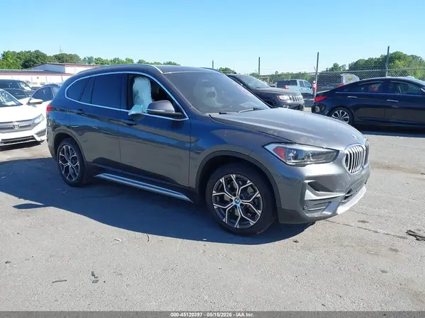 WBXJG9C02M5T16107 2021 BMW X1 - Image 1