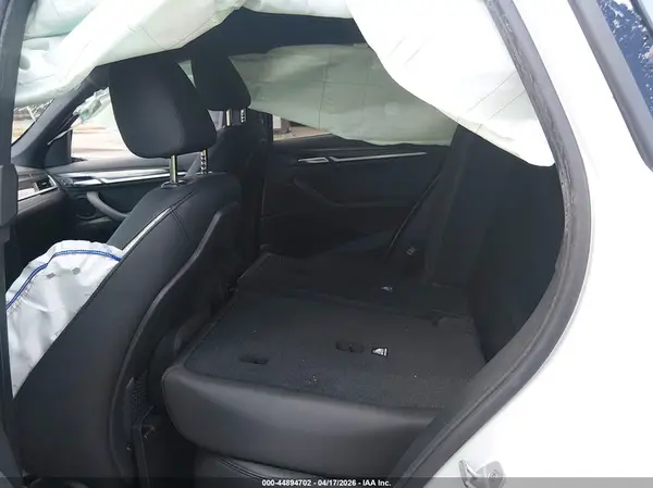 WBXJG9C02M5T30976 2021 BMW X1 - Image 8